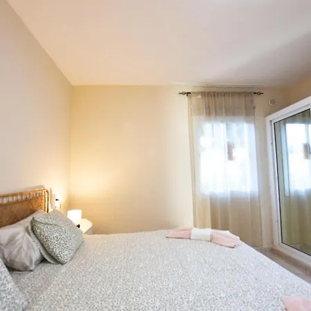 Book Jet - Arena Pool & Wifi Alisios Corralejo