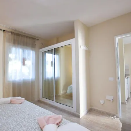 Book Jet - Arena Pool & Wifi Alisios Appartement *