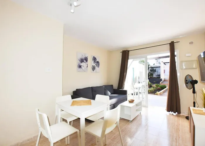 Book Jet - Arena Pool & Wifi Alisios Lejlighed