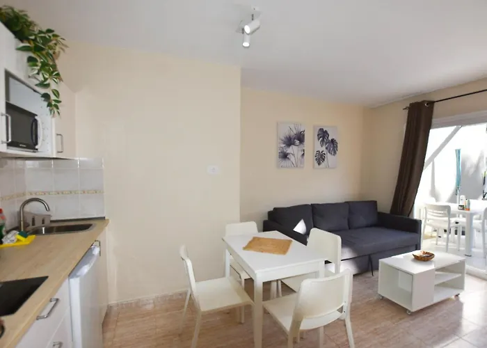 Book Jet - Arena Pool & Wifi Alisios